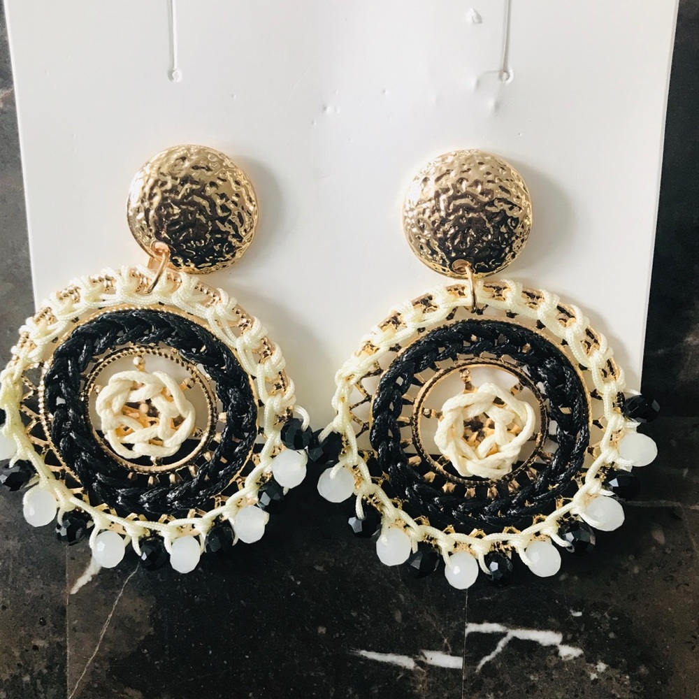 Round drop earrings
